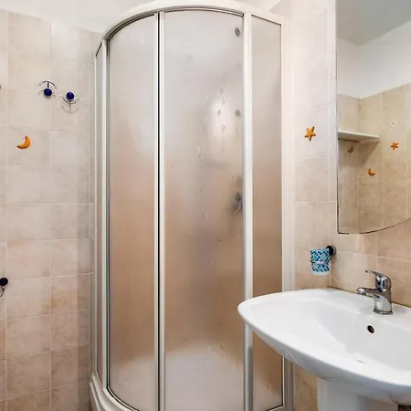 Apartament Terrace & Parking 5 Min To The Sea, 6 People