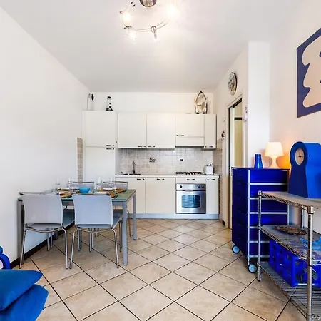 Terrace & Parking 5 Min To The Sea, 6 People Marina dʼAndora