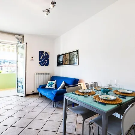 Terrace & Parking 5 Min To The Sea, 6 People *
