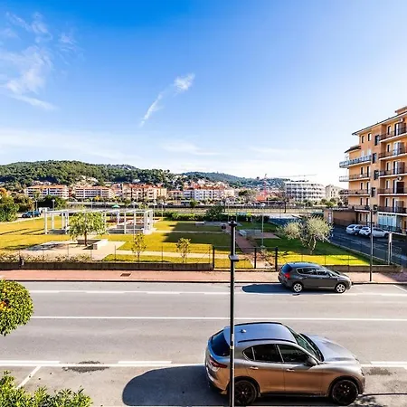 Terrace & Parking 5 Min To The Sea, 6 People Marina dʼAndora